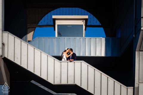 During their engagement portrait session in Galata Bridge, İstanbul, the couple radiated love and connection against the backdrop of the city's geometric shapes and modern architecture.
